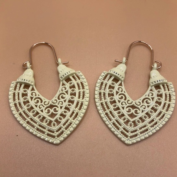 New Hollow Drop Dangle Candy Yellow Statement Earrings - Picture 2 of 2